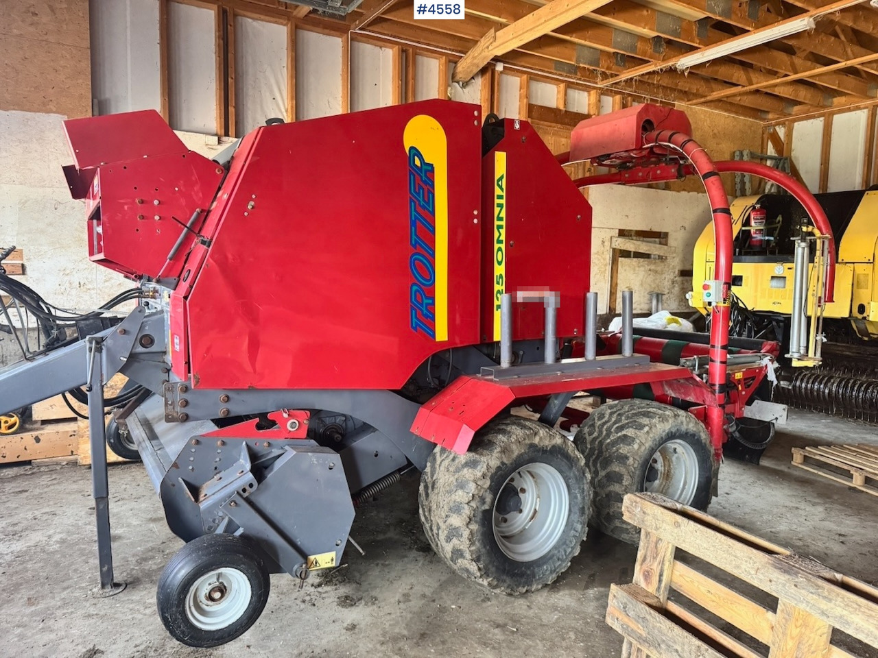 Approx. 2010 FeraBoli Omnia 125 Round Baler - Tedding equipment: picture 3 Approx. 2010 FeraBoli Omnia 125 Round Baler - Tedding equipment: picture 3
