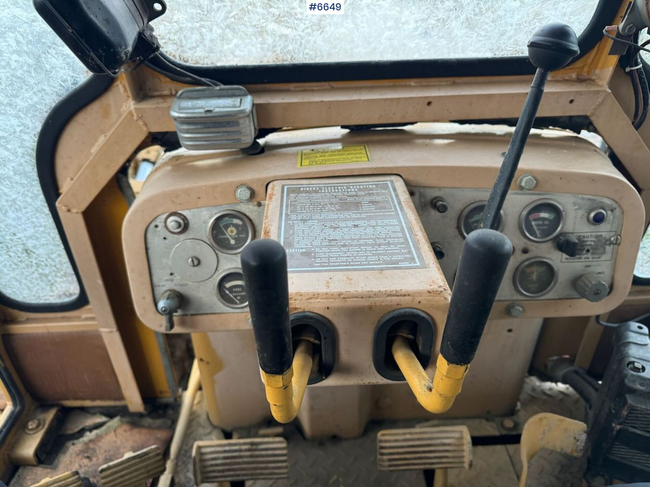 Bulldozer CAT D6C Dozer w/ blade and ripper.: picture 14