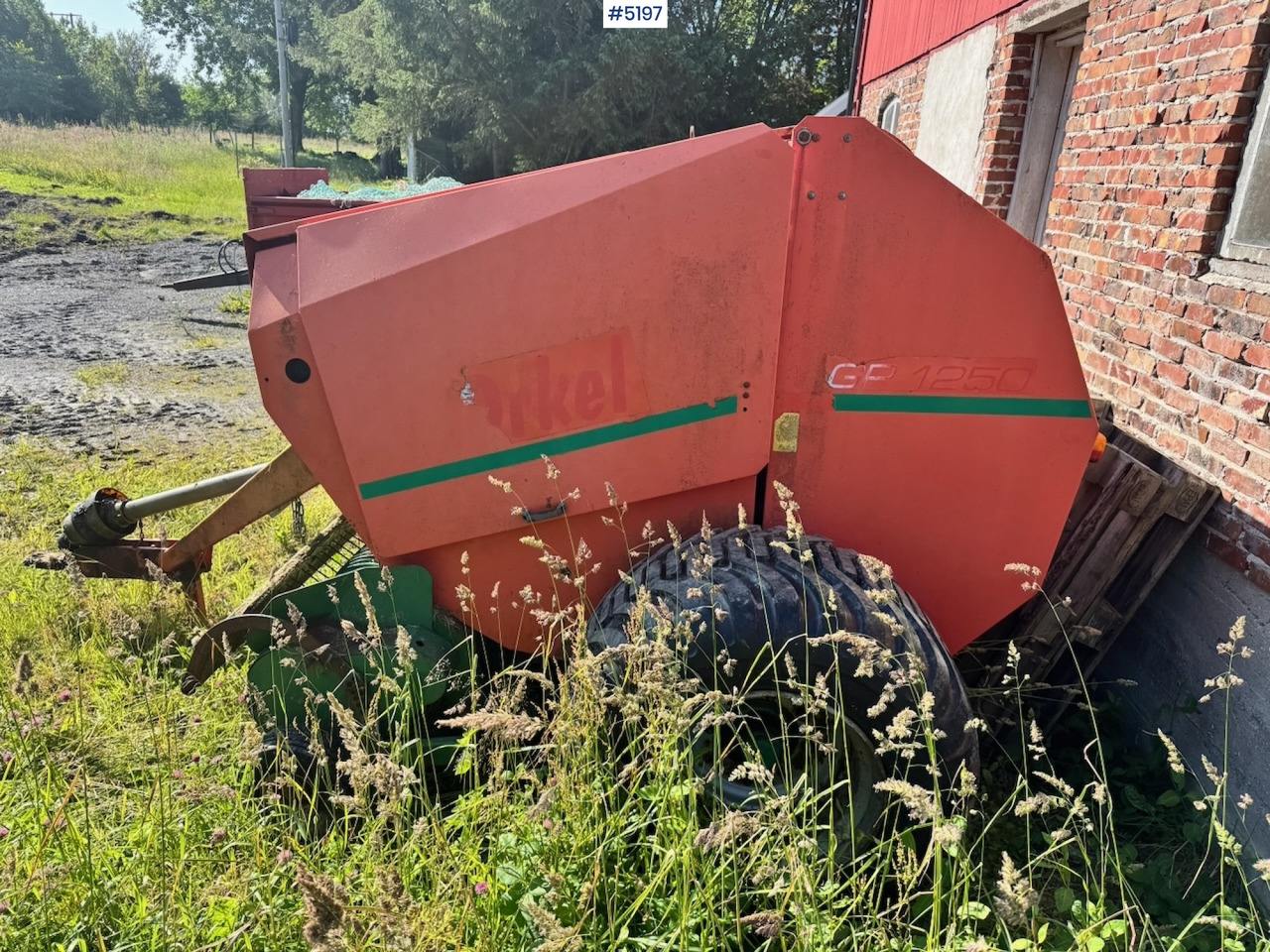 Ca. 2000 Orkel GP1250 Rundballepresse - Tedding equipment: picture 4 Ca. 2000 Orkel GP1250 Rundballepresse - Tedding equipment: picture 4