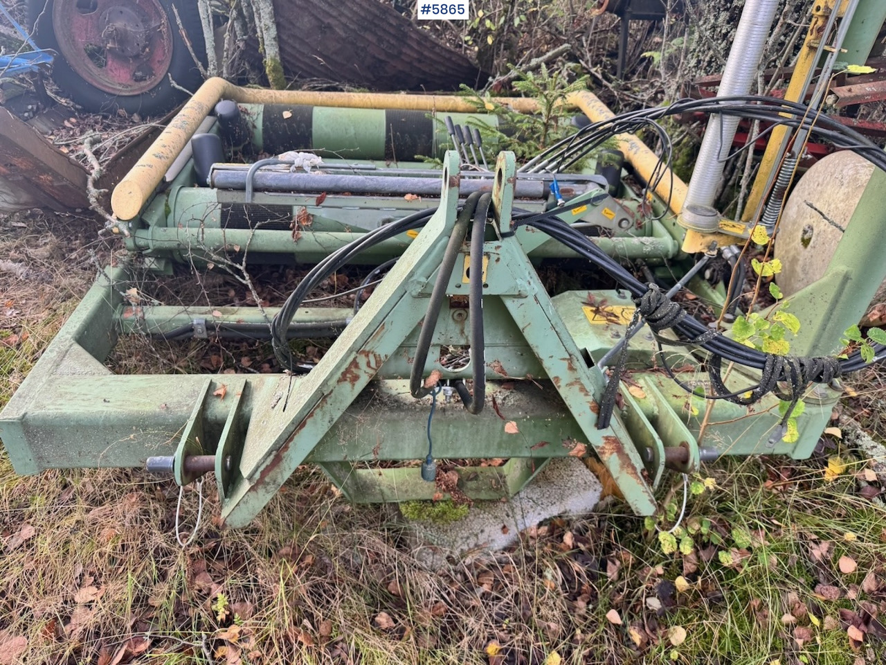 Ca. 2007 Elho 1400RF Round bale wrapper - Tedding equipment: picture 5 Ca. 2007 Elho 1400RF Round bale wrapper - Tedding equipment: picture 5
