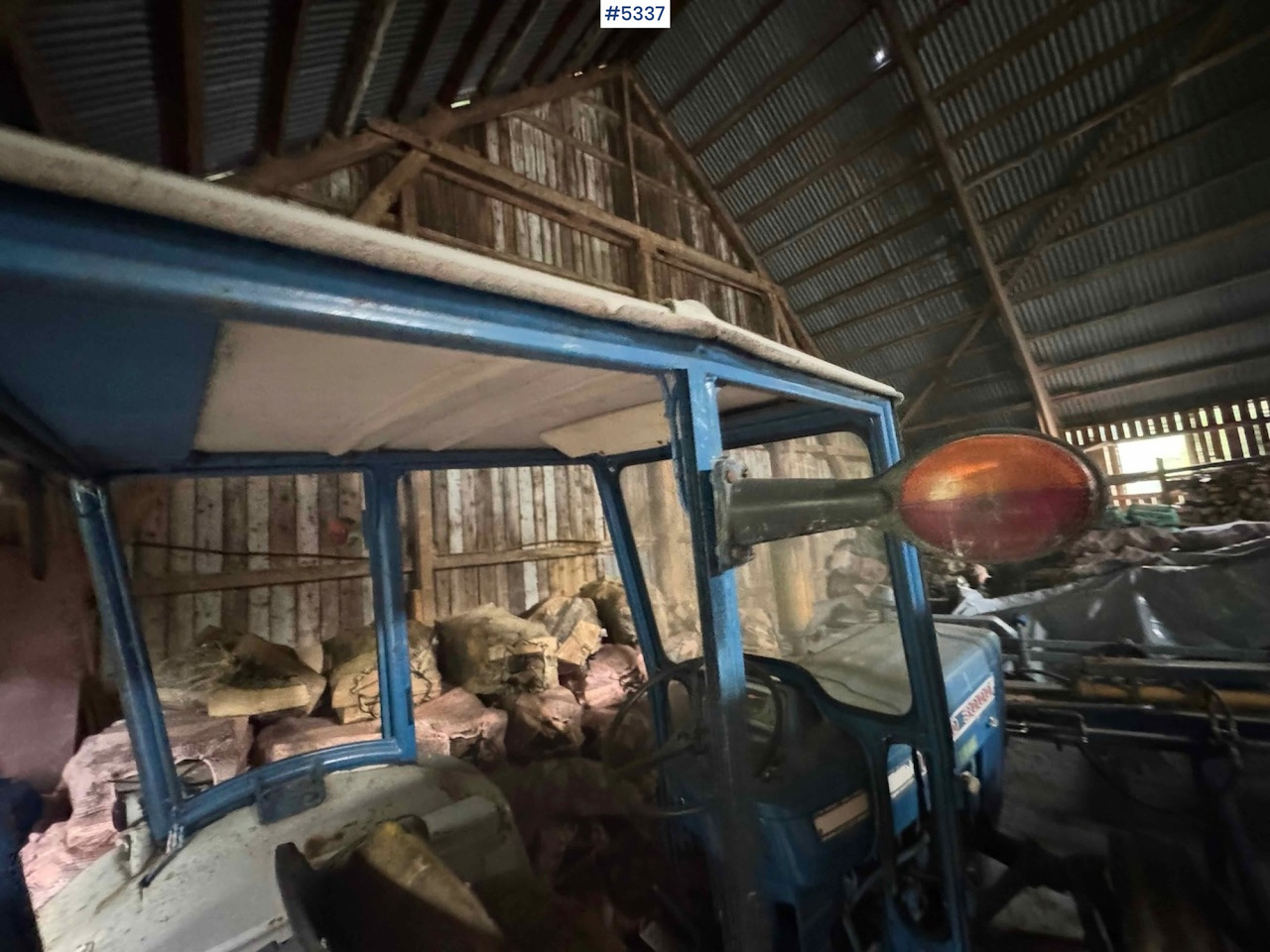 Farm tractor Ford 3000 traktor m/ skuffe: picture 11 Farm tractor Ford 3000 traktor m/ skuffe: picture 11