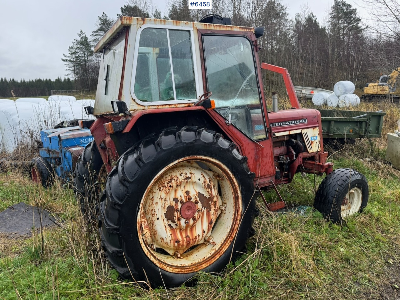 International 574 tractor - Farm tractor: picture 4 International 574 tractor - Farm tractor: picture 4