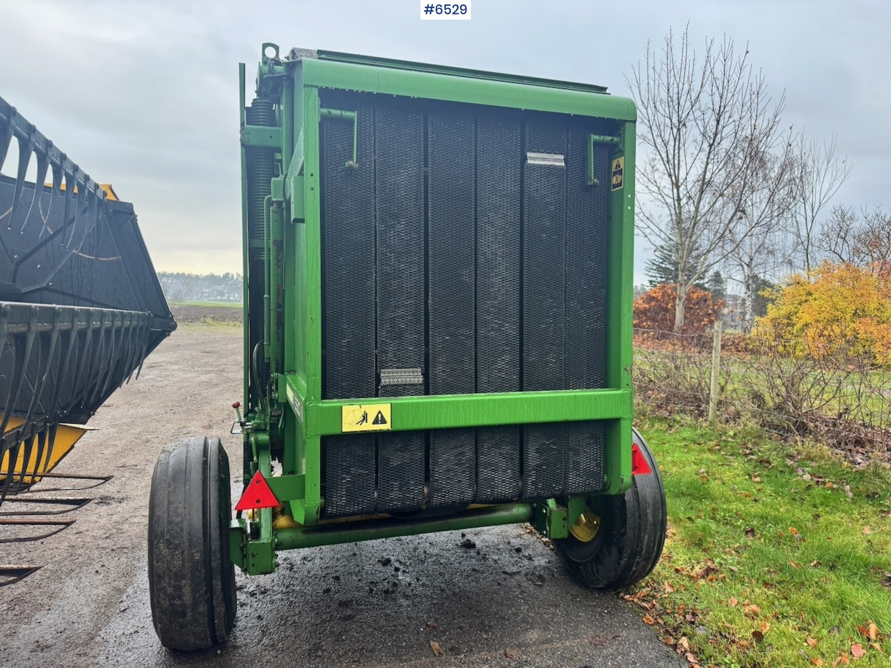 John Deere 550 Rundballepresse m/ Styreboks. - Tedding equipment: picture 4 John Deere 550 Rundballepresse m/ Styreboks. - Tedding equipment: picture 4