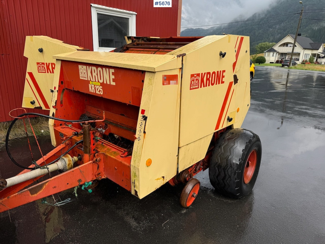 Krone KR 125 Round Baler - Tedding equipment: picture 5 Krone KR 125 Round Baler - Tedding equipment: picture 5