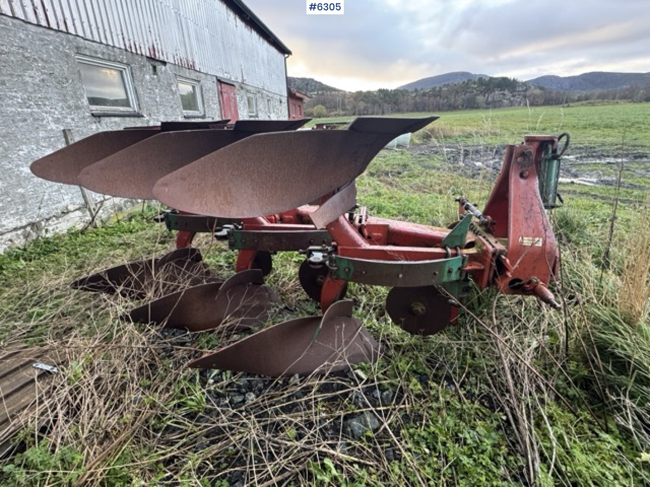 Kverneland 3-furrow reversible plough - Soil tillage equipment: picture 3 Kverneland 3-furrow reversible plough - Soil tillage equipment: picture 3