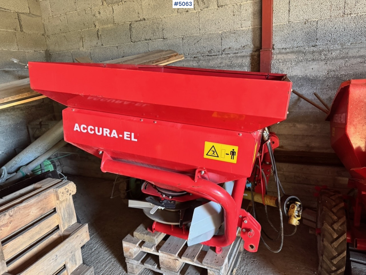 Kverneland Accord Fertilizer spreader - Fertilizer spreader: picture 1 Kverneland Accord Fertilizer spreader - Fertilizer spreader: picture 1