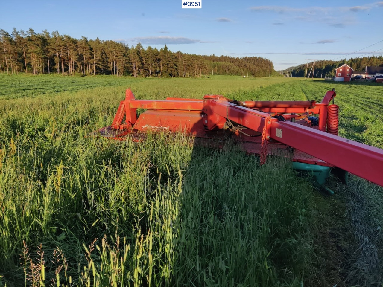 Kverneland Taarup 4040 C Mowing machine w/undercarriage - Tedding equipment: picture 2 Kverneland Taarup 4040 C Mowing machine w/undercarriage - Tedding equipment: picture 2