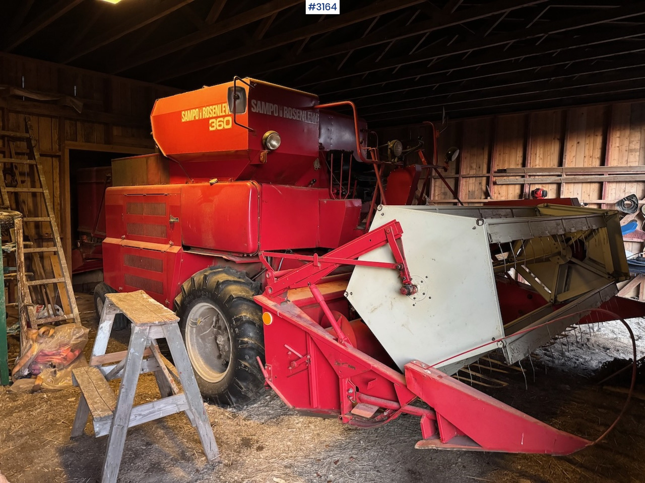 Sampo Rosenlew 360 - Combine harvester: picture 1 Sampo Rosenlew 360 - Combine harvester: picture 1