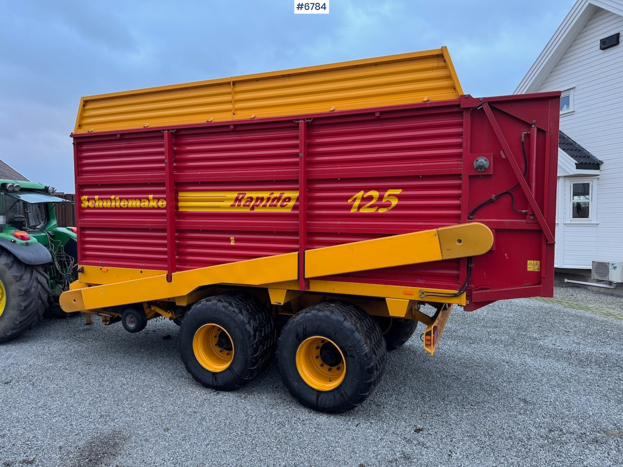 Schuitemaker Rapide 125 Loading trolley. - Tedding equipment: picture 3 Schuitemaker Rapide 125 Loading trolley. - Tedding equipment: picture 3