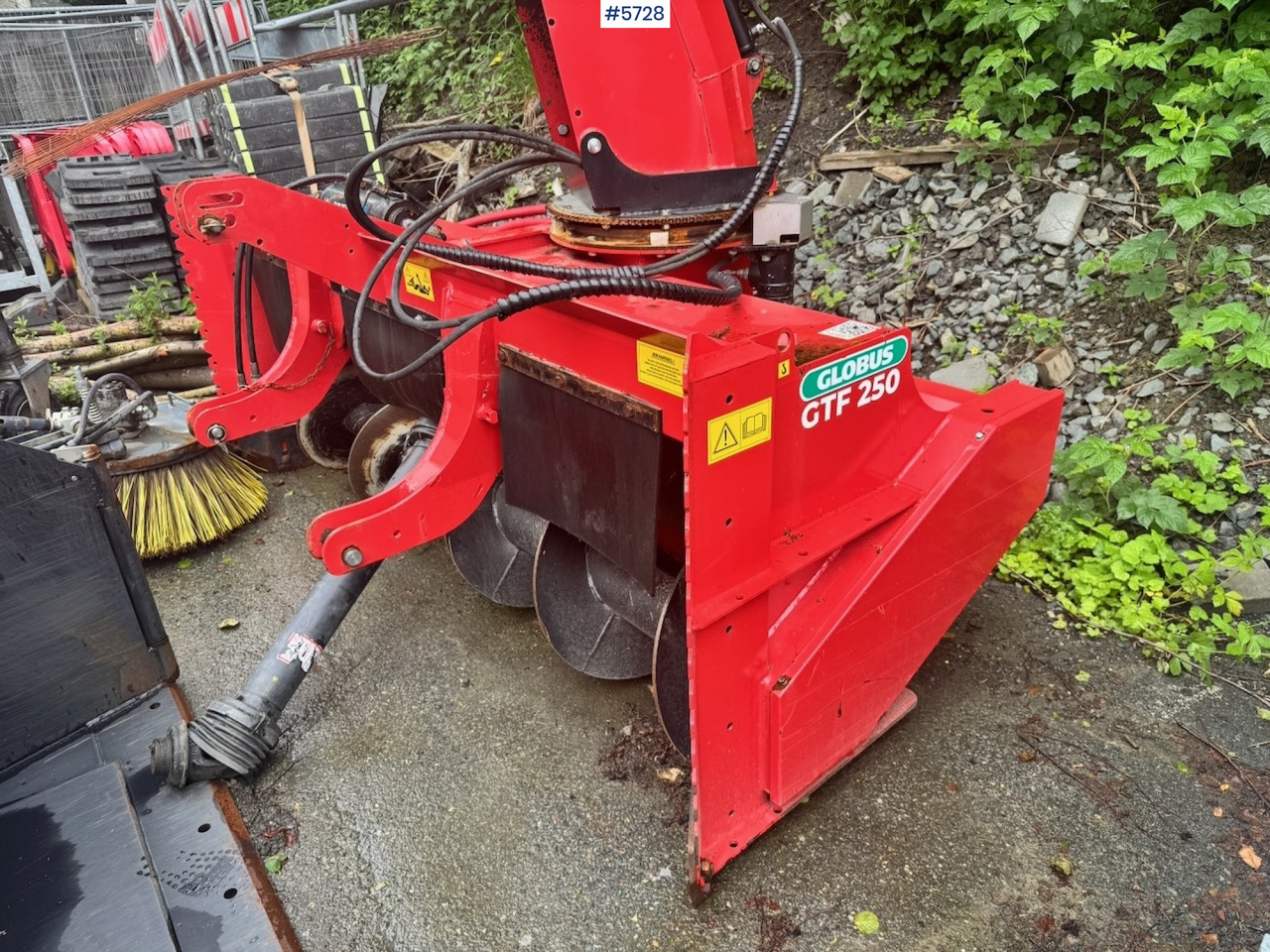 Utility/ Special vehicle 2022 Globus GTF 250-19 Snowblower: picture 8 Utility/ Special vehicle 2022 Globus GTF 250-19 Snowblower: picture 8