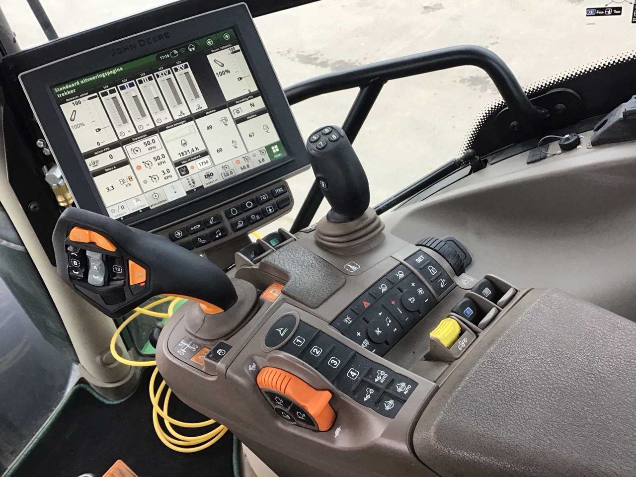 John deere 6230R - Farm tractor: picture 5 John deere 6230R - Farm tractor: picture 5