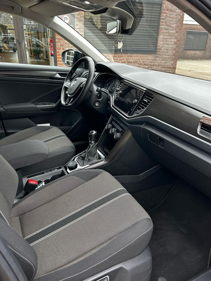 Volkswagen T-Roc Style - SUV: picture 3 Volkswagen T-Roc Style - SUV: picture 3