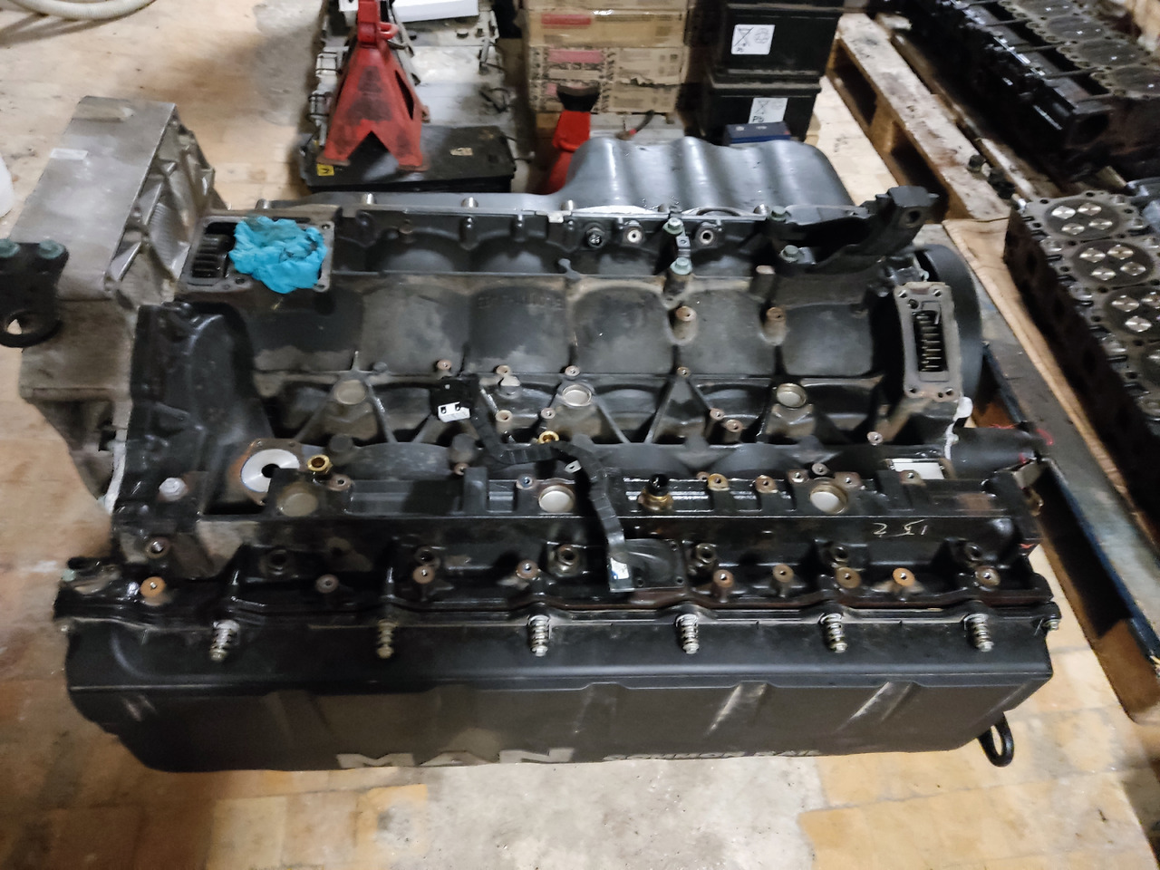 MAN Engine D2676LF78 - Engine: picture 3 MAN Engine D2676LF78 - Engine: picture 3