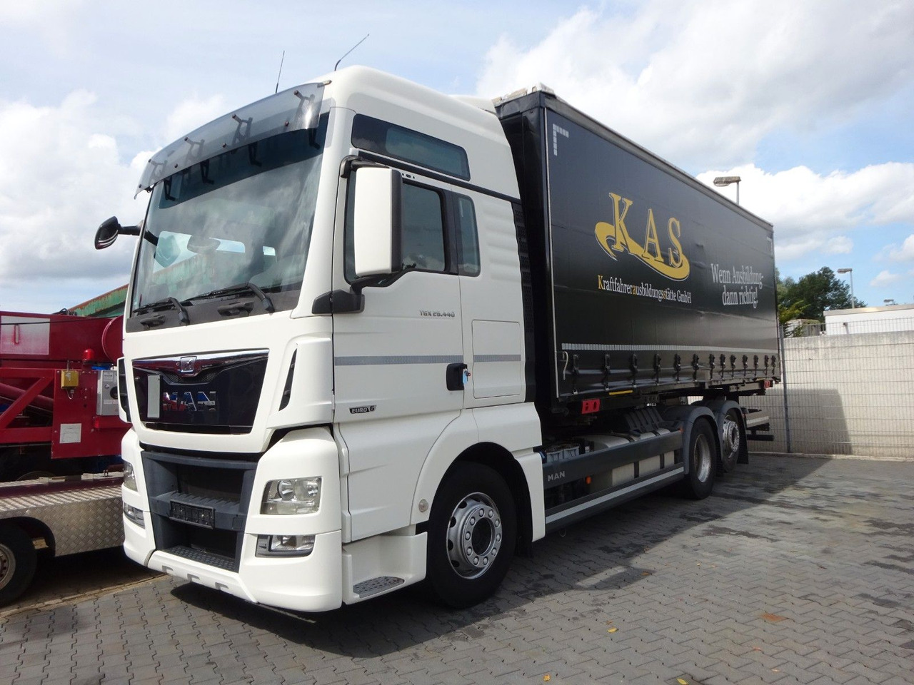 MAN 26.440 TGX BDF Wechselsystem 6x2 - Container transporter/ Swap body truck: picture 2 MAN 26.440 TGX BDF Wechselsystem 6x2 - Container transporter/ Swap body truck: picture 2