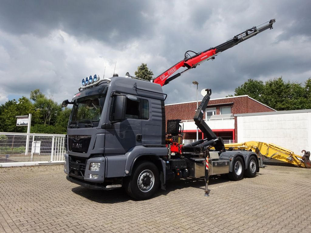 MAN 26.500 Abroller + Fassi F125A Kran 6x2-4 Allrad - Crane truck, Hook lift truck: picture 2 MAN 26.500 Abroller + Fassi F125A Kran 6x2-4 Allrad - Crane truck, Hook lift truck: picture 2