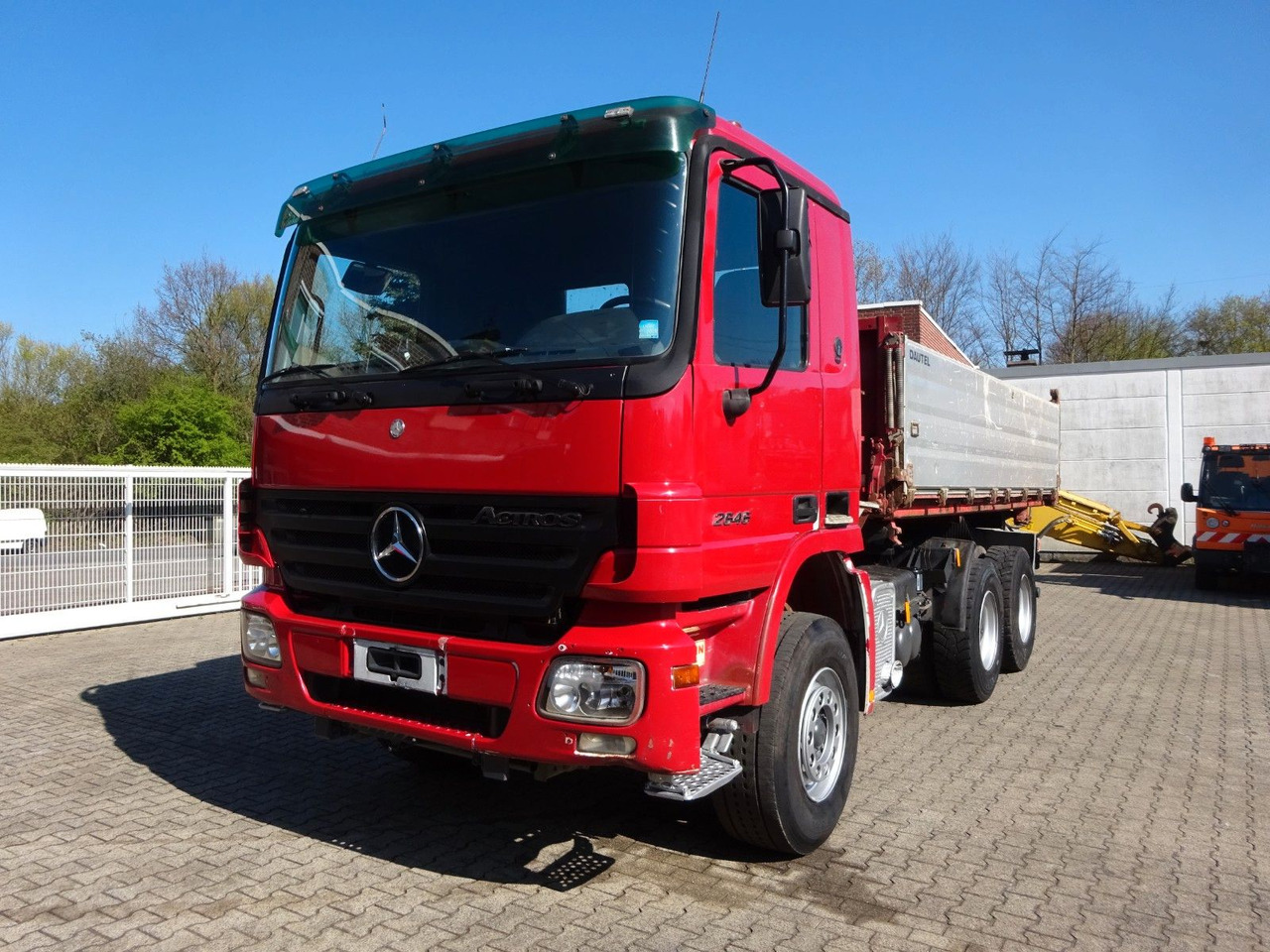 Mercedes-Benz 2646 Actros 3Seitenkipper 6x4 - Tipper: picture 2 Mercedes-Benz 2646 Actros 3Seitenkipper 6x4 - Tipper: picture 2