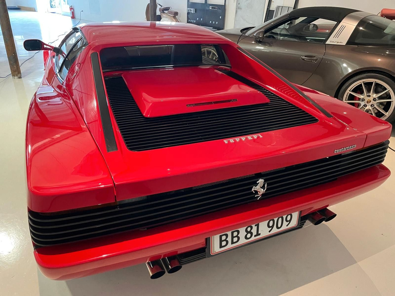 Ferrari Testarossa - Car: picture 4 Ferrari Testarossa - Car: picture 4