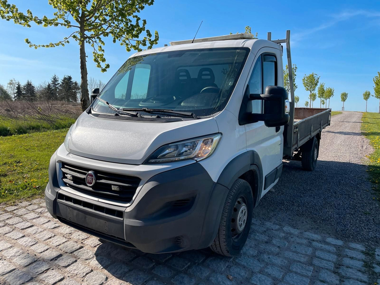 Fiat 2.3 MJT 150 Chassis Automatic * NUR 150000km - Open body delivery van: picture 1 Fiat 2.3 MJT 150 Chassis Automatic * NUR 150000km - Open body delivery van: picture 1