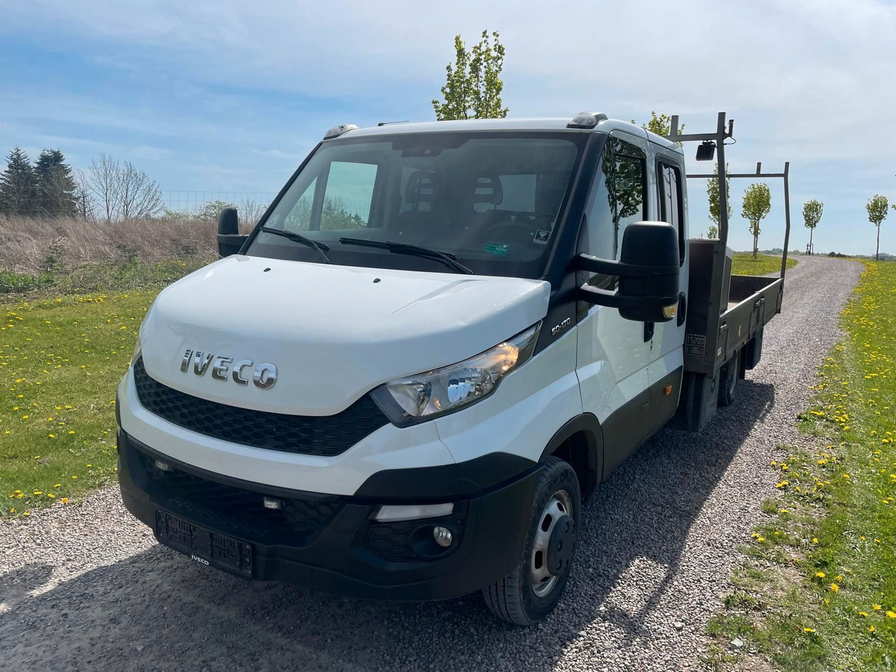 Iveco Daily 3.0 Fahrgestell Doppelkabine 50 C *Crane* - Open body delivery van, Combi van: picture 3 Iveco Daily 3.0 Fahrgestell Doppelkabine 50 C *Crane* - Open body delivery van, Combi van: picture 3