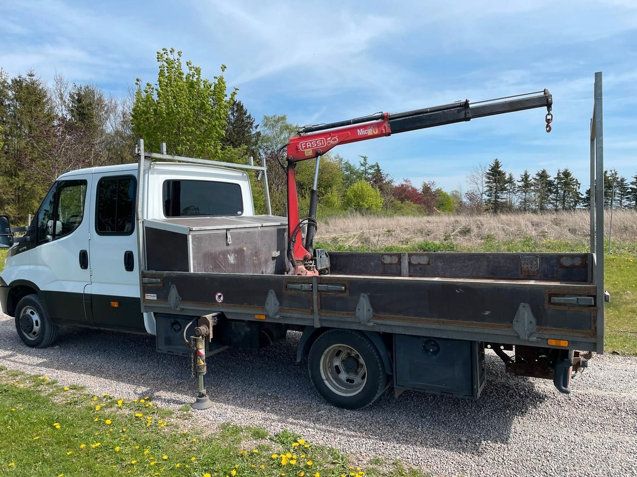 Iveco Daily 3.0 Fahrgestell Doppelkabine 50 C *Crane* - Open body delivery van, Combi van: picture 2 Iveco Daily 3.0 Fahrgestell Doppelkabine 50 C *Crane* - Open body delivery van, Combi van: picture 2
