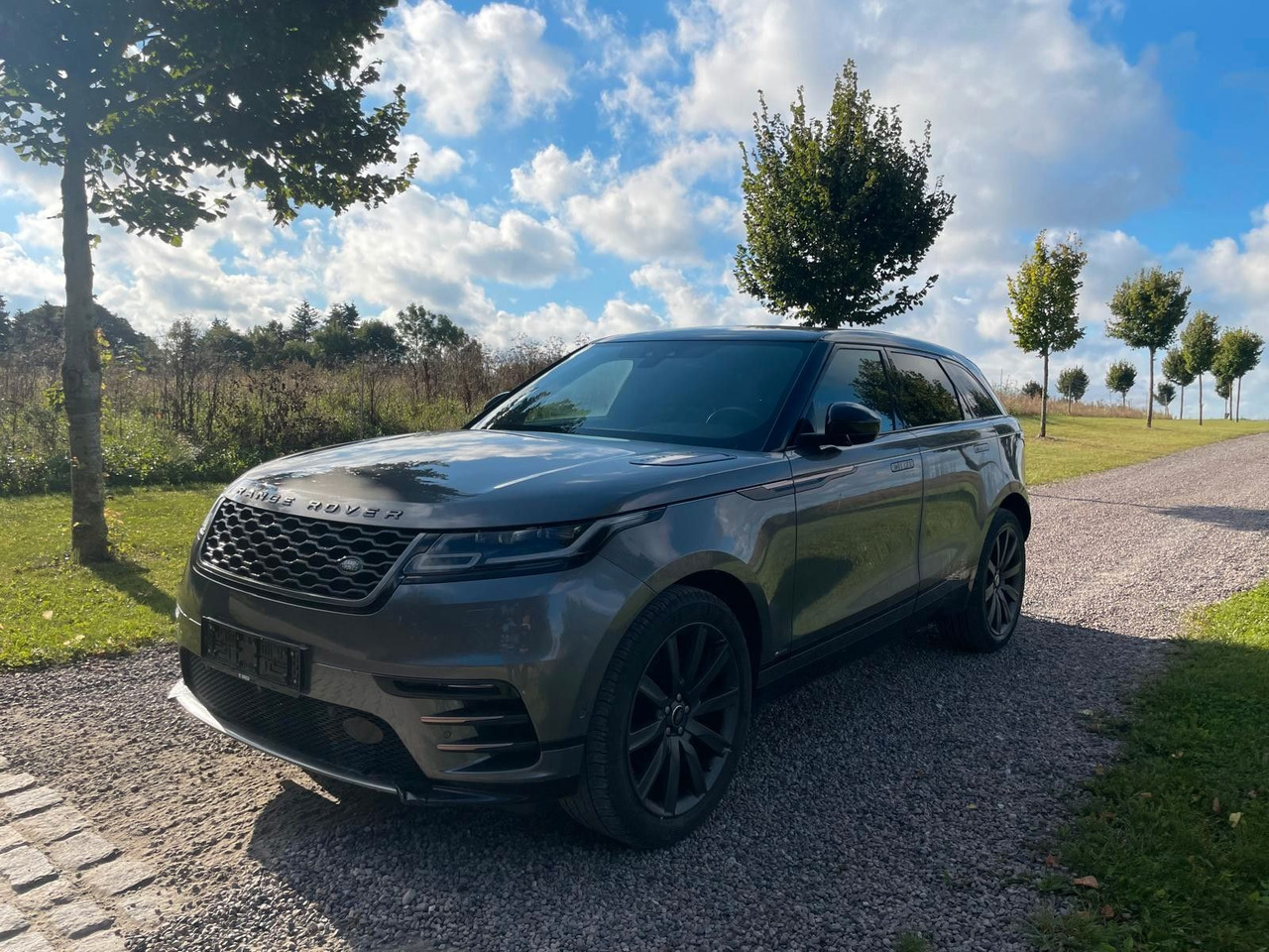 Land Rover Range Rover Velar R-Dynamic 3.0D 4WD Land Rover Velar R-Dynamic 3.0D 4WD *LKW zullasung: 2 sitze - SUV: picture 1 Land Rover Range Rover Velar R-Dynamic 3.0D 4WD Land Rover Velar R-Dynamic 3.0D 4WD *LKW zullasung: 2 sitze - SUV: picture 1