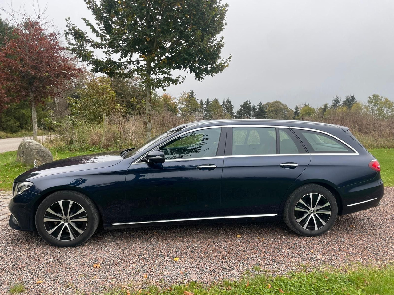 Mercedes-Benz E 220 T-Modell E 220 d *4Matic* - Station wagon: picture 2 Mercedes-Benz E 220 T-Modell E 220 d *4Matic* - Station wagon: picture 2