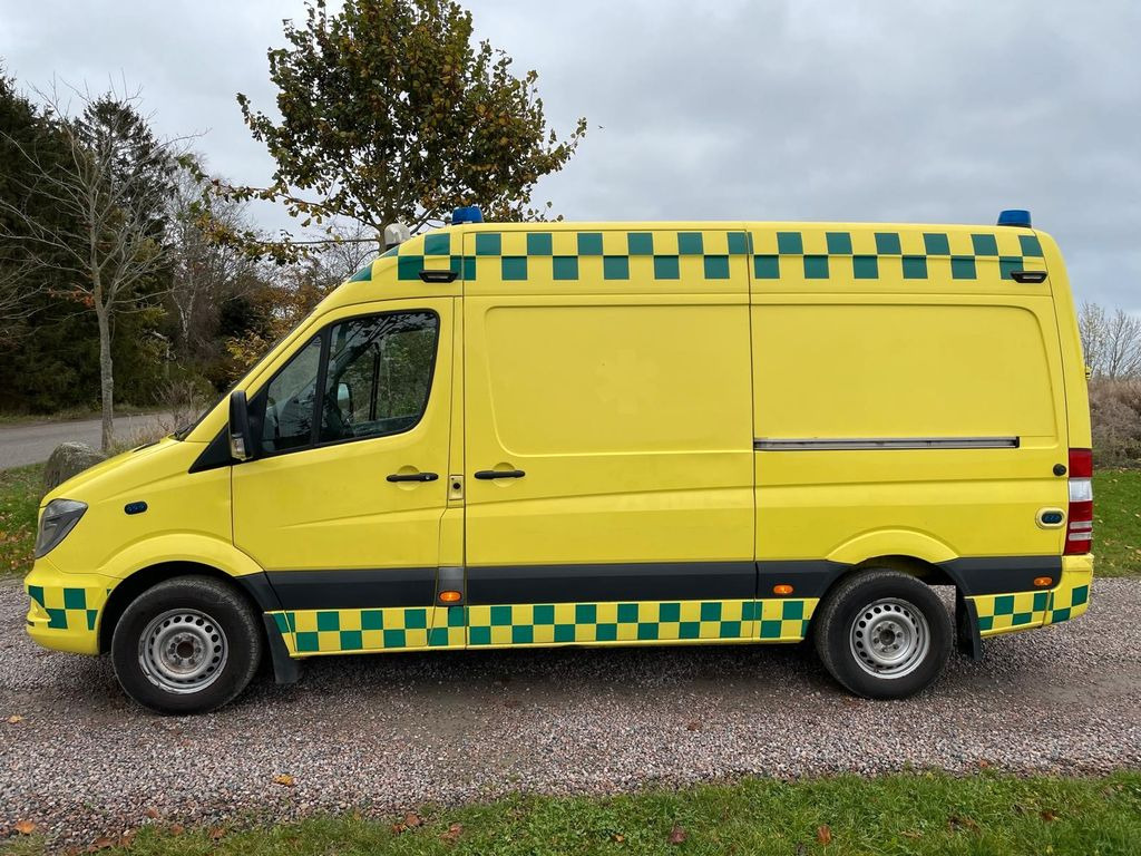 Mercedes-Benz Sprinter II 316 CDI Aut Ambulance - Panel van: picture 2 Mercedes-Benz Sprinter II 316 CDI Aut Ambulance - Panel van: picture 2
