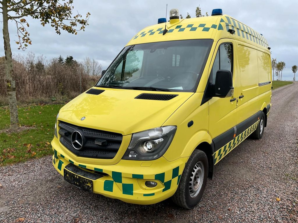 Mercedes-Benz Sprinter II 316 CDI Aut Ambulance - Panel van: picture 1 Mercedes-Benz Sprinter II 316 CDI Aut Ambulance - Panel van: picture 1