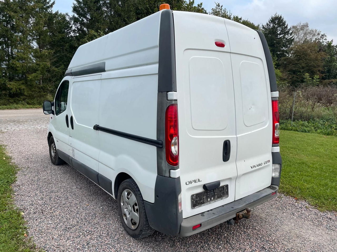 Opel Vivaro 2.0 CDTI L2H2 - Small van: picture 3 Opel Vivaro 2.0 CDTI L2H2 - Small van: picture 3
