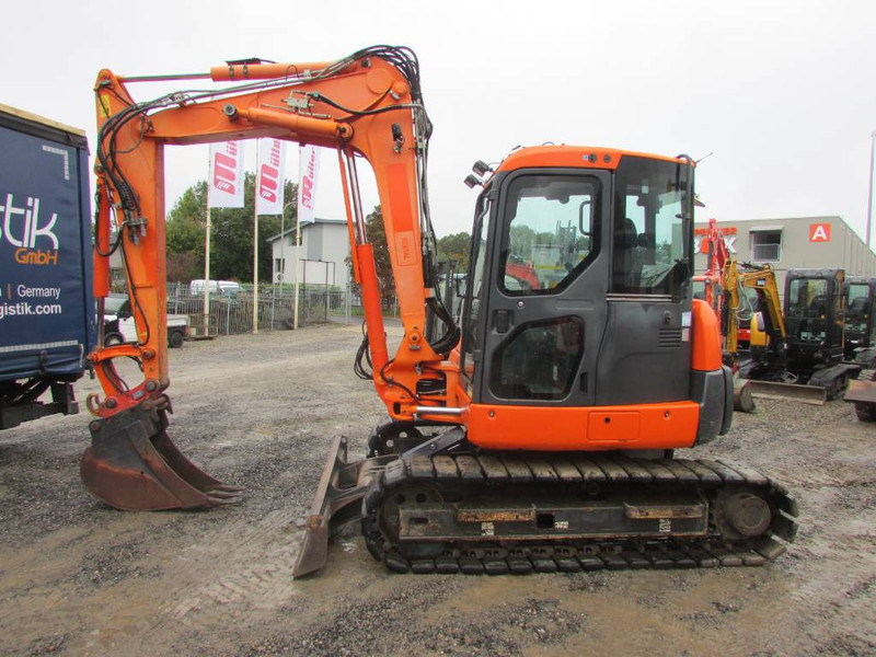 Komatsu PC 80 MR-3 Kettenbagger 30.000 EUR / AC - Mini excavator: picture 1 Komatsu PC 80 MR-3 Kettenbagger 30.000 EUR / AC - Mini excavator: picture 1