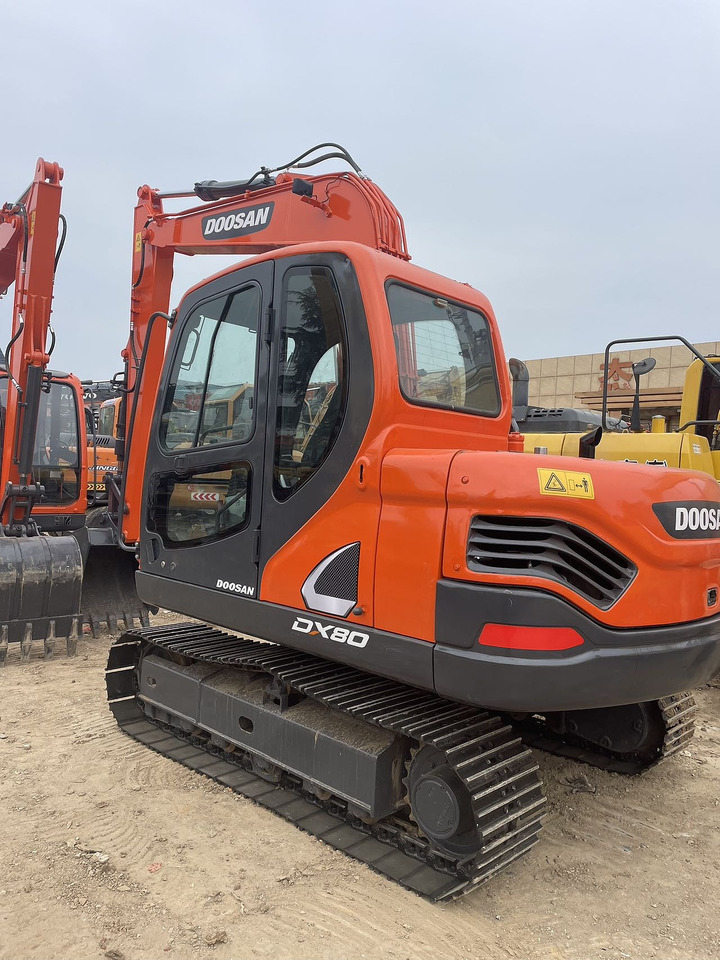 DOOSAN DX80 - Crawler excavator: picture 4 DOOSAN DX80 - Crawler excavator: picture 4