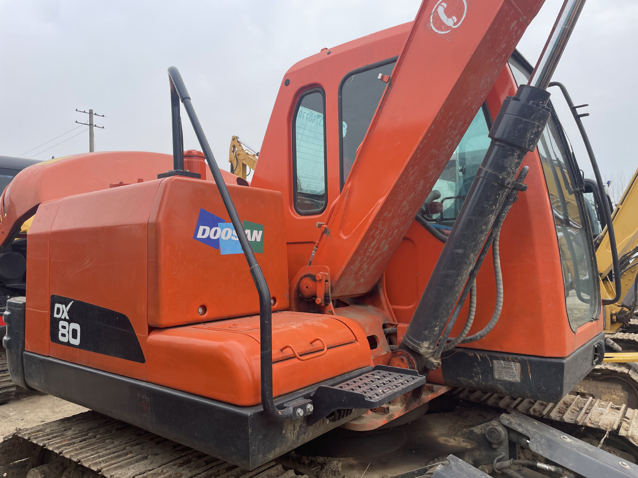 DOOSAN DX80 - Crawler excavator: picture 2 DOOSAN DX80 - Crawler excavator: picture 2