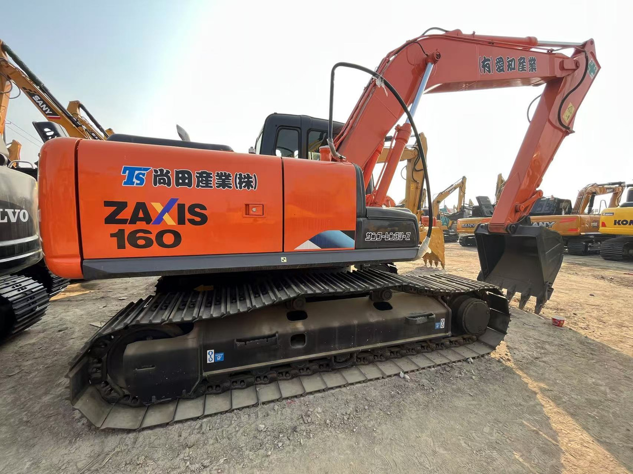 HITACHI ZX160 - Crawler excavator: picture 1 HITACHI ZX160 - Crawler excavator: picture 1