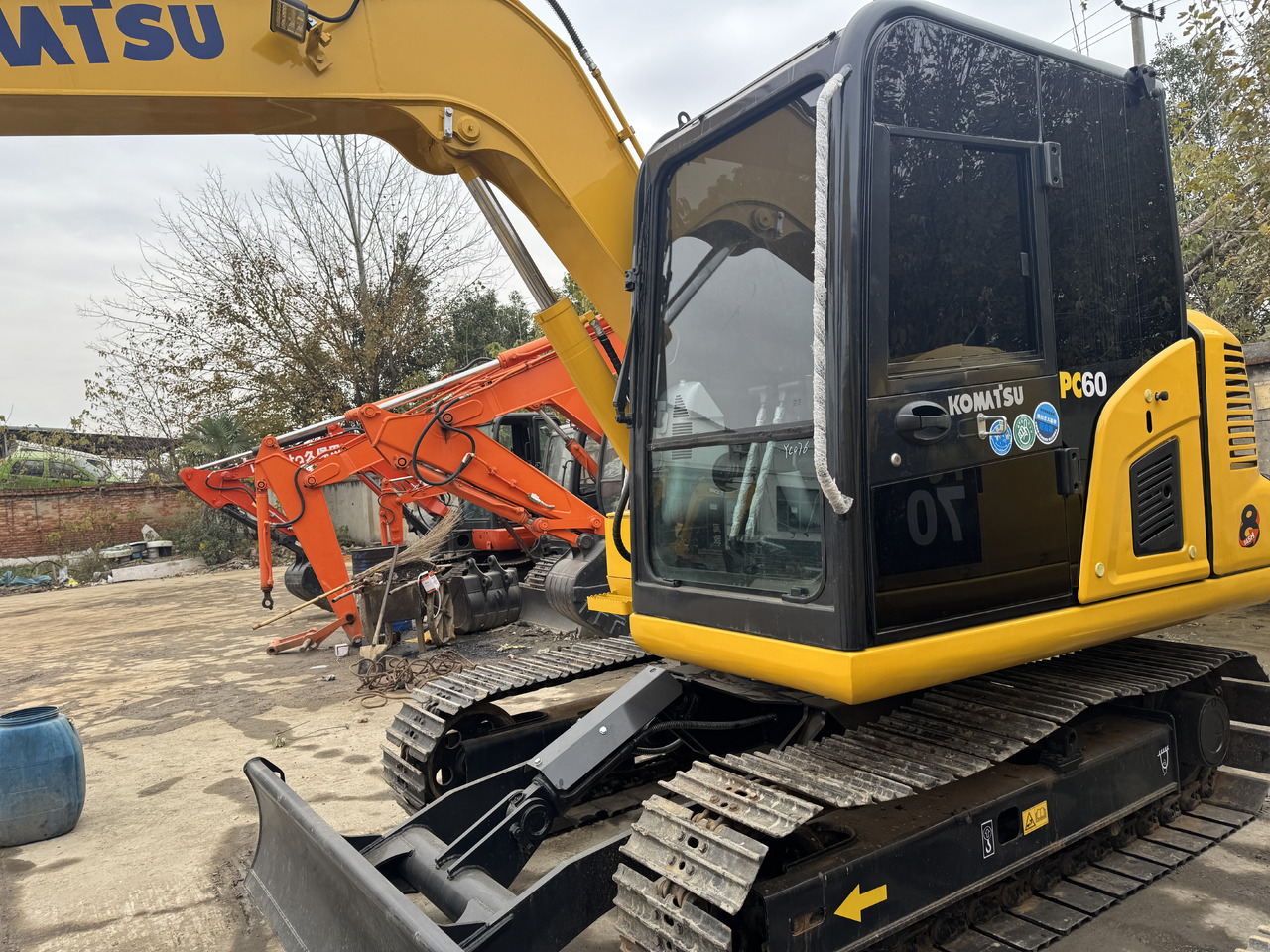 KOMATSU PC60-8 - Crawler excavator: picture 4 KOMATSU PC60-8 - Crawler excavator: picture 4