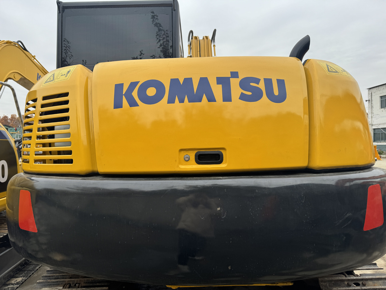 KOMATSU PC60-8 - Crawler excavator: picture 5 KOMATSU PC60-8 - Crawler excavator: picture 5