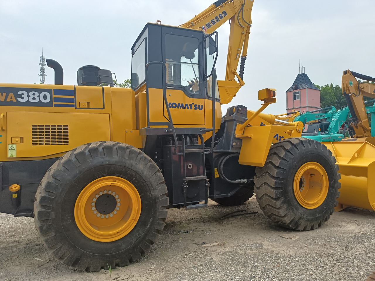 KOMATSU WA380-3 - Wheel loader: picture 2 KOMATSU WA380-3 - Wheel loader: picture 2