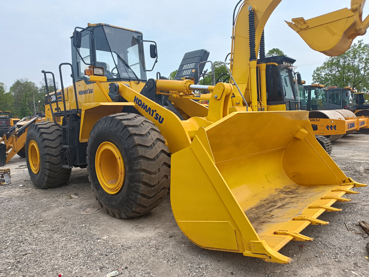KOMATSU WA380-3 - Wheel loader: picture 1 KOMATSU WA380-3 - Wheel loader: picture 1