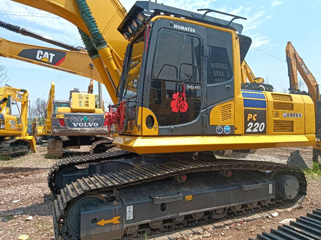 Komatsu PC 220-8 - Crawler excavator: picture 5 Komatsu PC 220-8 - Crawler excavator: picture 5