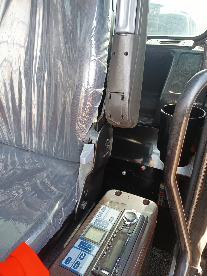 SANY SY335H - Crawler excavator: picture 5 SANY SY335H - Crawler excavator: picture 5