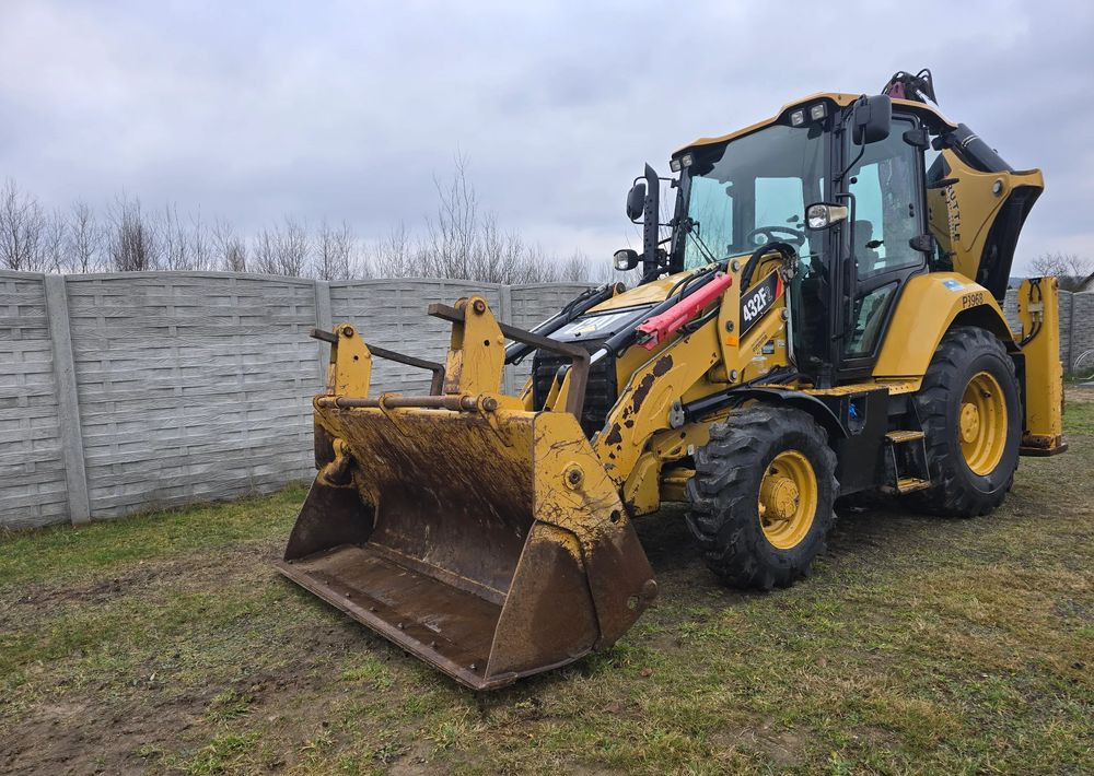 Caterpillar - Backhoe loader: picture 1 Caterpillar - Backhoe loader: picture 1