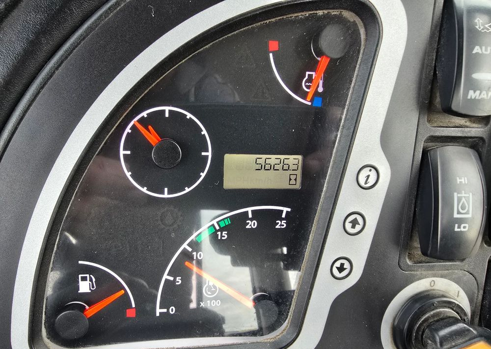 JCB - Backhoe loader: picture 4 JCB - Backhoe loader: picture 4