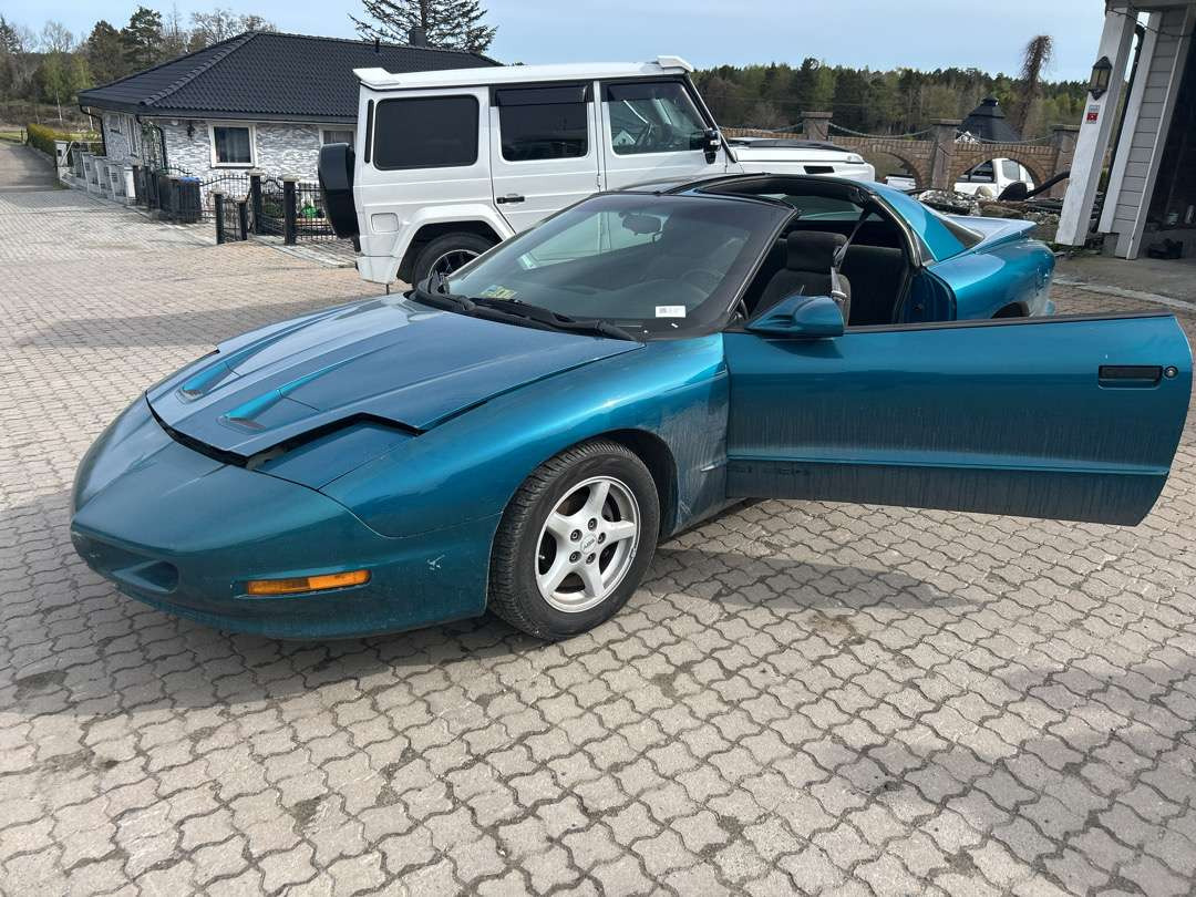1996 Pontiac Firebird AUTOMAT TARGA SPORTSSETER AC - Car: picture 1 1996 Pontiac Firebird AUTOMAT TARGA SPORTSSETER AC - Car: picture 1