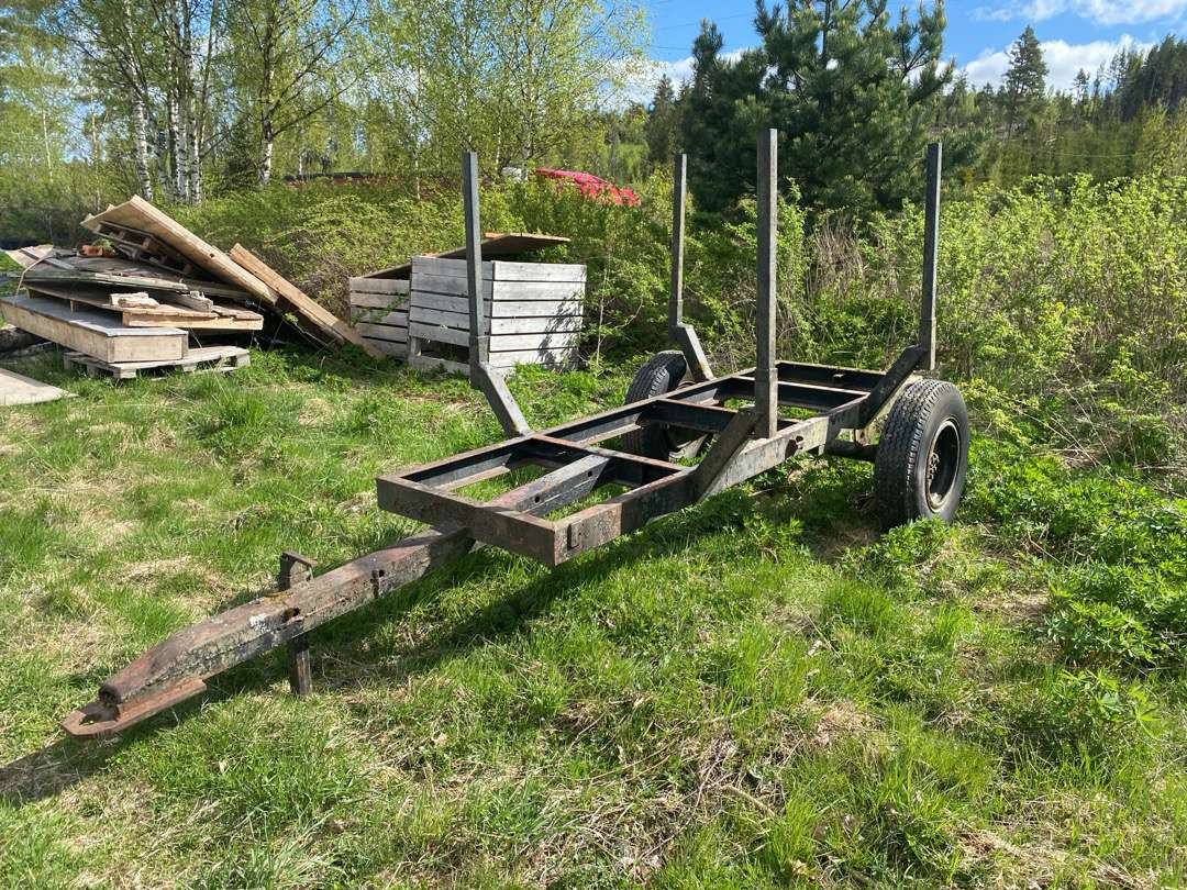 Tømmerhenger til traktor - Timber trailer: picture 1 Tømmerhenger til traktor - Timber trailer: picture 1