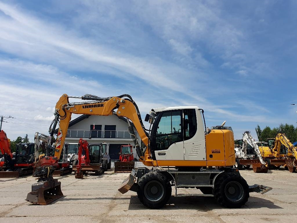 Liebherr A 910 Compact - Wheel excavator: picture 2 Liebherr A 910 Compact - Wheel excavator: picture 2