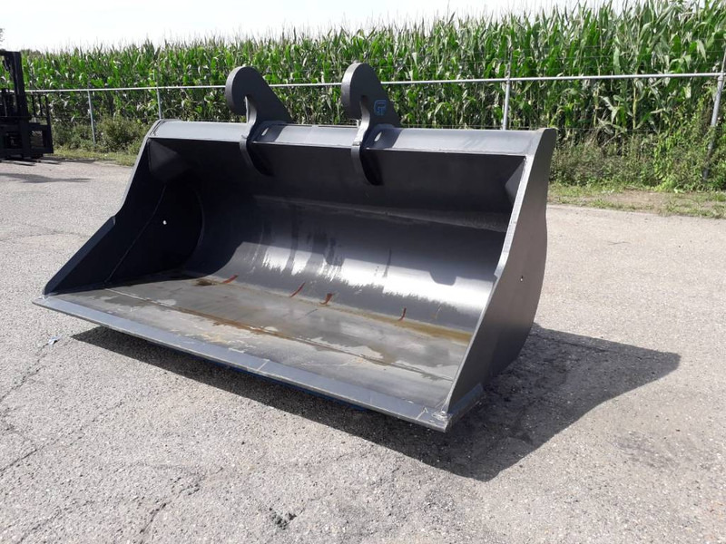 GP Equipment SBS55-2000-CW40 - Bucket for Construction machinery: picture 5 GP Equipment SBS55-2000-CW40 - Bucket for Construction machinery: picture 5