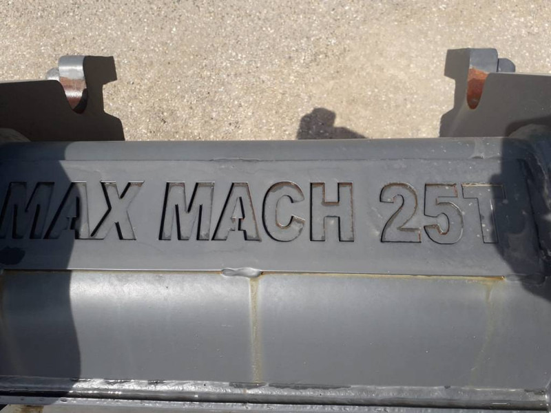 GP Equipment SBS55-2000-CW40 - Bucket for Construction machinery: picture 3 GP Equipment SBS55-2000-CW40 - Bucket for Construction machinery: picture 3