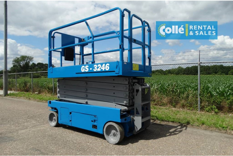 Genie GS 3246 | 2012 - Scissor lift: picture 5 Genie GS 3246 | 2012 - Scissor lift: picture 5