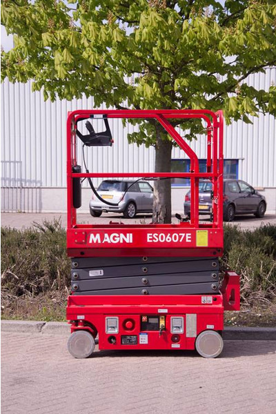 MAGNI ES0607E - Scissor lift: picture 1 MAGNI ES0607E - Scissor lift: picture 1