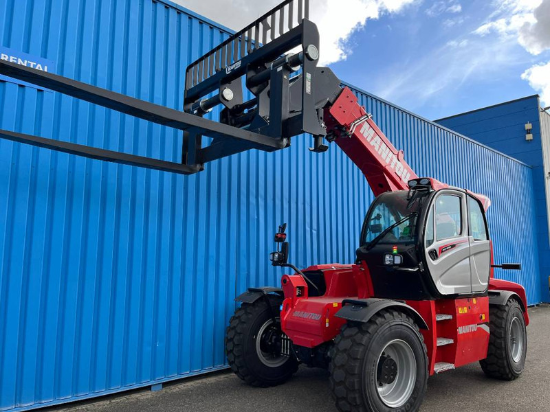 Manitou MHT 10135 | 2023 - Telescopic handler: picture 3 Manitou MHT 10135 | 2023 - Telescopic handler: picture 3