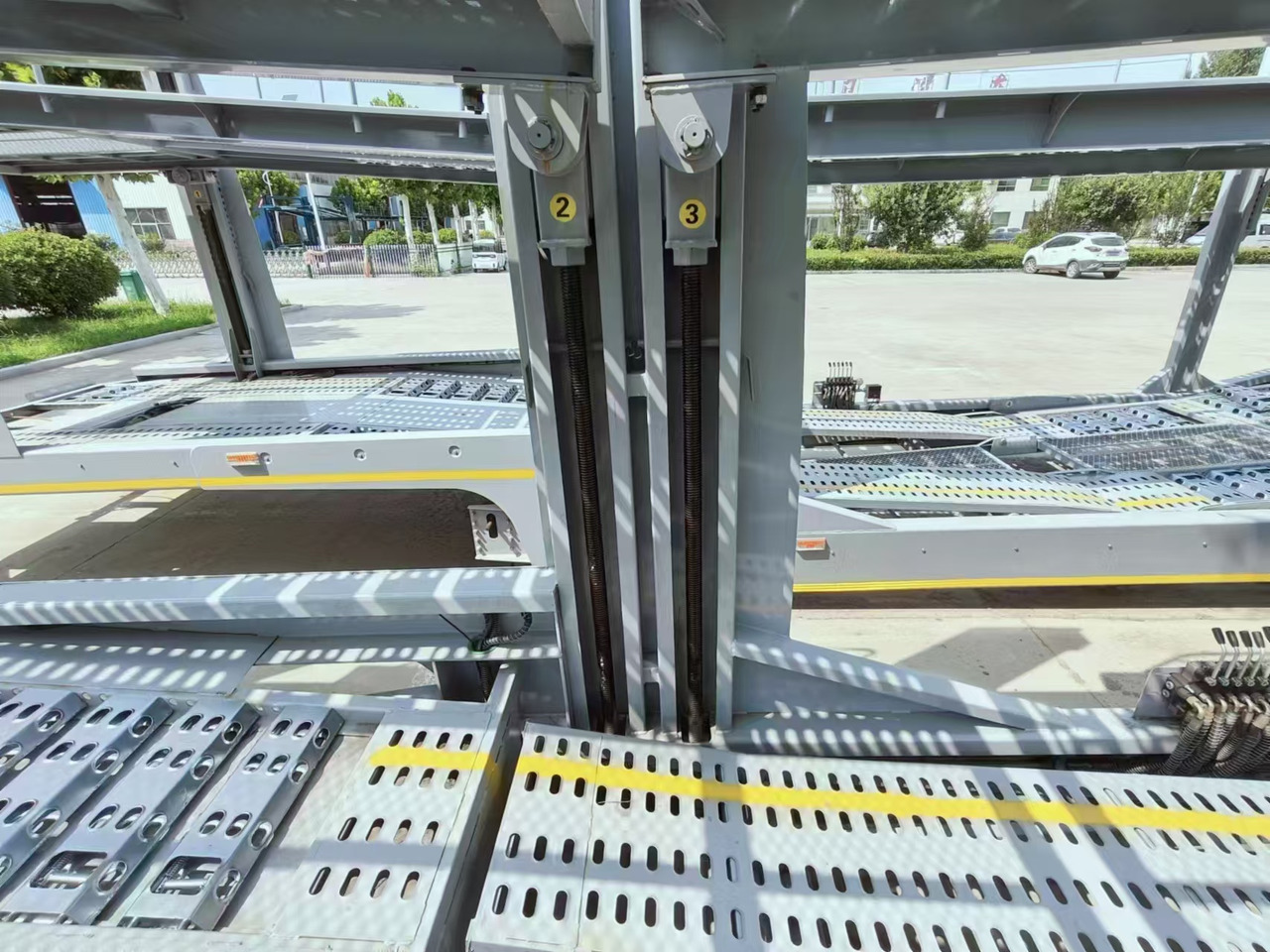 - Dropside/ Flatbed trailer: picture 5 - Dropside/ Flatbed trailer: picture 5